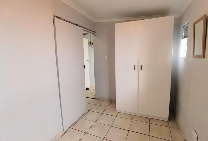 4 Bedroom Property for Sale in Goodwood Estate Western Cape